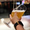 A team of US scientists have worked out how to eliminate excess foam when pouring a beer.