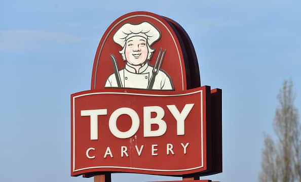 A Facebook post falsely claims Toby Carvery restaurants are offering free meals to people who share or comment on it.