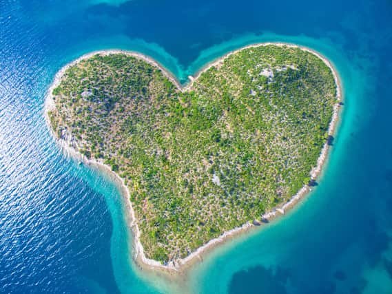 Some of this season's Love Island contestants could be on track to earn a fortune (photo: Adobe)