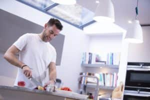 16/12/20Nutritionalist, Rob Hobson, in his London kitchen.All Rights Reserved: F Stop Press Ltd.+44 (0)7765 242650 www.fstoppress.com