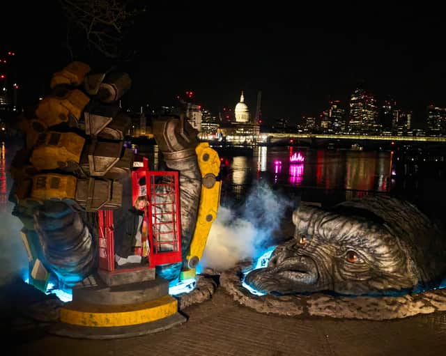 Londoners are stunned as Godzilla and Kong are spotted around the Thames in an epic stunt that spans air, land and the Thames. The formidable Titans have been unleashed in giant sculpture form beneath the OXO Tower which has also been renamed GxK Tower to mark the release of Godzilla X Kong: The New Empire, in cinemas across the UK and Ireland this Friday 29th March.