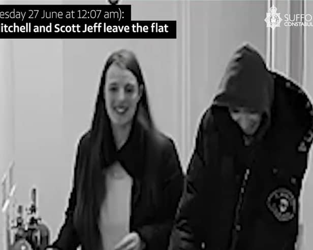 Chelsea Gleason-Mitchell and Scott Jeff laugh 30 minutes after Isabella's murder.
