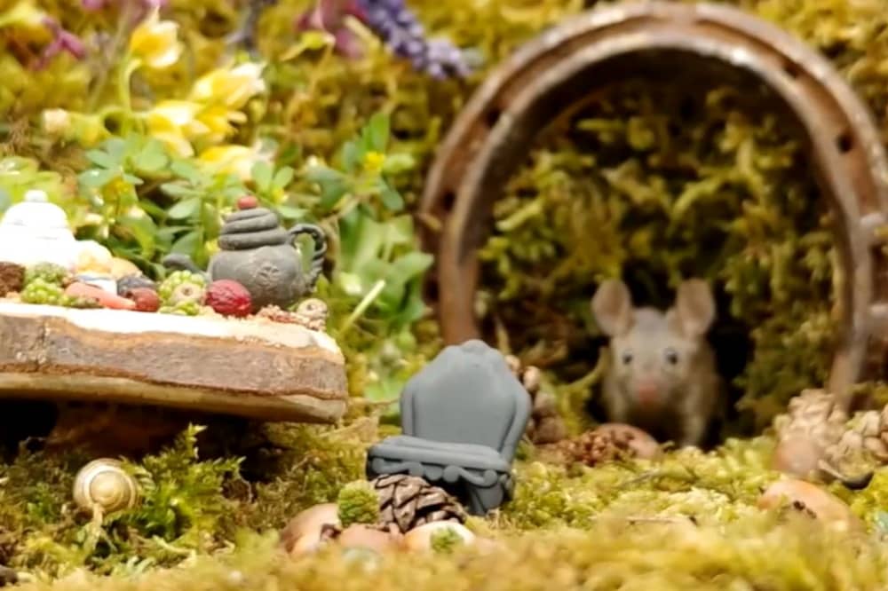 Simon Dell's luxury mouse town.