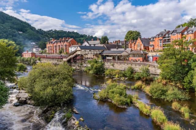 Wales: North Wales Spa Retreat for 2