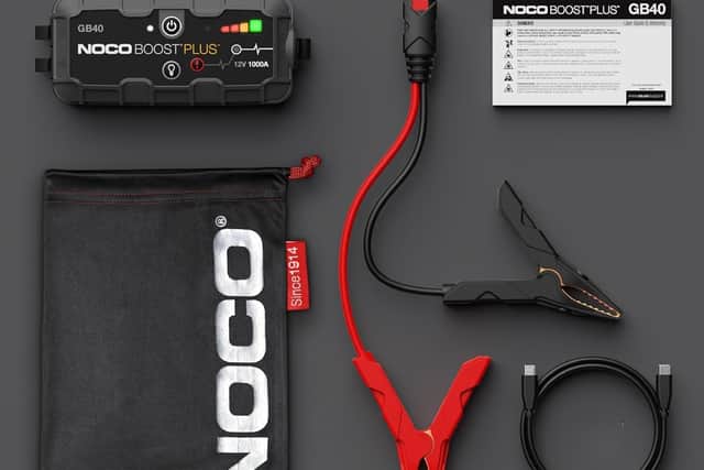 It comes with detachable clips, and a neat storage bag