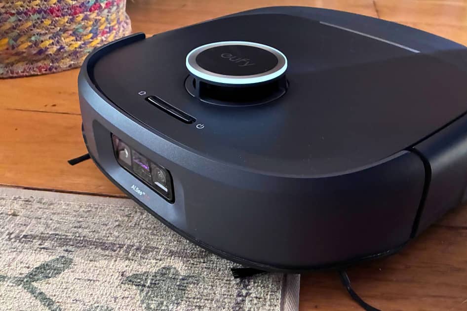 Cottage vs robovac: The Eufy Omni E35 automatically detects changes between hard flooring and rugs, switching cleaning modes as it moves around the home.