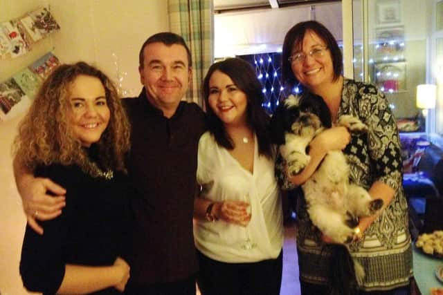 Leah Reek, who was killed in an explosion in Leicester, pictured with her parents, Joanne and Jon, and sister Molly EMN-200828-112106001