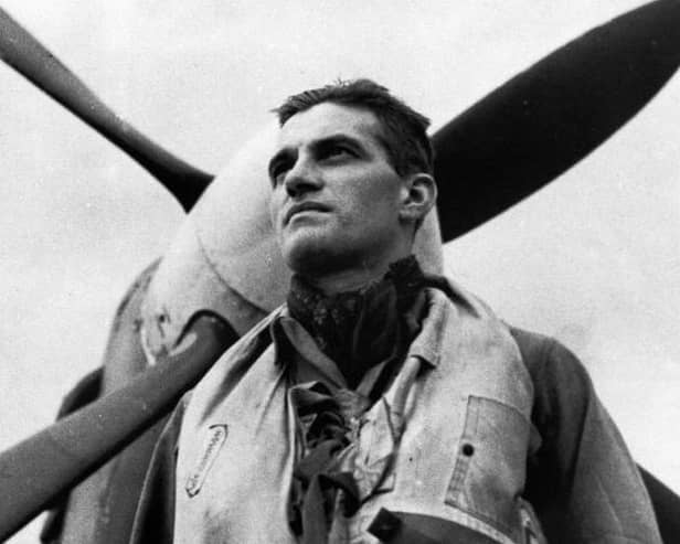 Second World War Spitfire pilot Johnnie Johnson EMN-200309-185321001