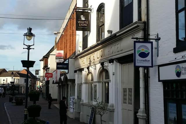 The White Lion in Melton EMN-200917-154846001