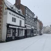 Heavy snow blankets Nottingham Street in Melton over the weekend
PHOTO MELTON BID EMN-210125-092135001