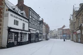 Heavy snow blankets Nottingham Street in Melton over the weekendPHOTO MELTON BID EMN-210125-092135001