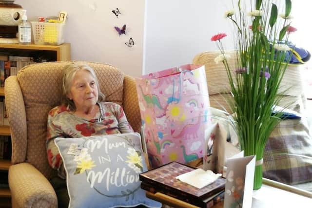 Mother's Day at Waltham Hall Nursing Home EMN-210315-172019001