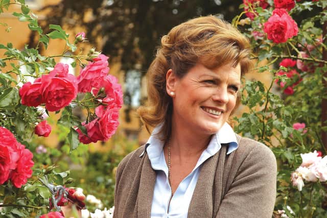 The Duchess of Rutland in the rose garden at Belvoir Castle EMN-200306-102541001