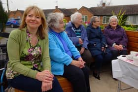 Lyndsey Young at The Friendly Bench at Bottesford EMN-211027-124021001