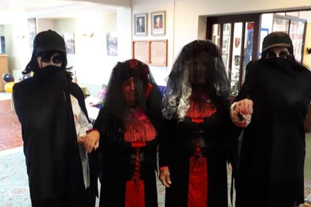 The Dracula's Wedding quartet sunk puts and teeth!
