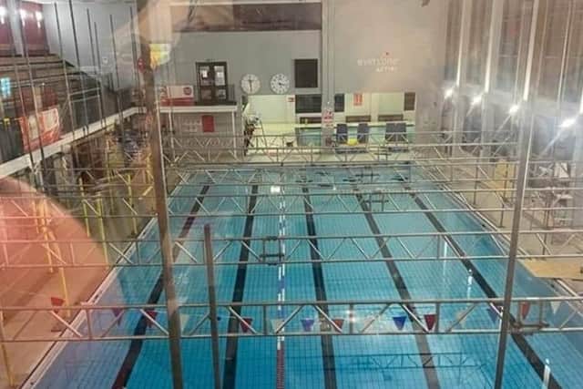 Work takes place on the ceiling at the Waterfield Leisure Centre, in Melton, with the main pool having to be closed at present EMN-211122-121907001