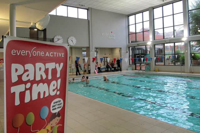 The swimming pool at Waterfield Leisure Centre EMN-211130-165153001