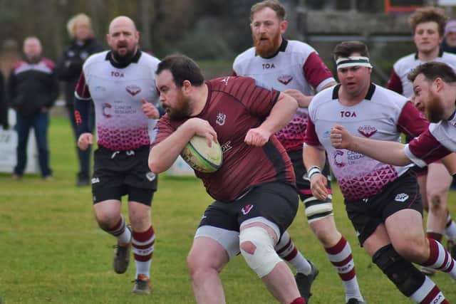 Tom Allen carrying the ball.