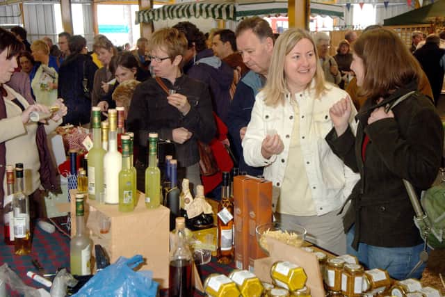 Visitors to the East Midlands Food Festival in Melton enjoy the event in 2017 EMN-210429-174308001