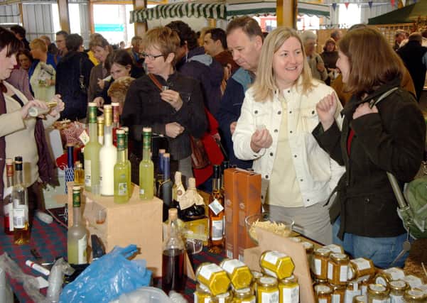 Visitors to the East Midlands Food Festival in Melton enjoy the event in 2017 EMN-210429-174308001