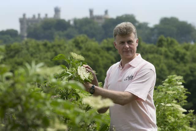 Pev Manners, MD of Belvoir Fruit Farms EMN-151027-155714001