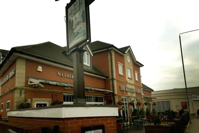 The Wetherspoons Kettleby Cross pub in Melton EMN-211207-122909001