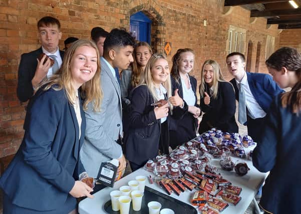 Ratcliffe College Sixth Form students sell treats for their Macmillan fundraiser EMN-210927-151928001
