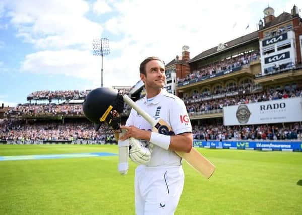 LONDON, ENGLAND - JULY 30: Stuart Broad of England walks out to bat in his last test match, after announcing his retirement from cricket yesterday prior to Day Four of the LV= Insurance Ashes 5th Test Match between England and Australia at The Kia Oval on July 30, 2023 in London, England. (Photo by Gareth Copley/Getty Images)