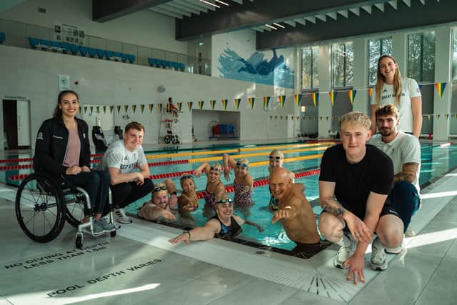 Olympic legend Duncan Goodhew promotes this year's Swimathon, from left, Paralympian Grace Harvey, Team GB’s Joe Litchfield, Paralympian Jordan Catchpole and Team GB’s
Jacob Peters and Sarah Vasey
PHOTO Swimathon.