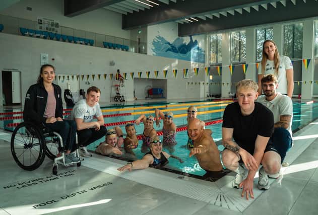 Olympic legend Duncan Goodhew promotes this year's Swimathon, from left, Paralympian Grace Harvey, Team GB’s Joe Litchfield, Paralympian Jordan Catchpole and Team GB’s
Jacob Peters and Sarah Vasey
PHOTO Swimathon.