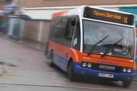 A Centrebus service leaves Windsor Street, Melton