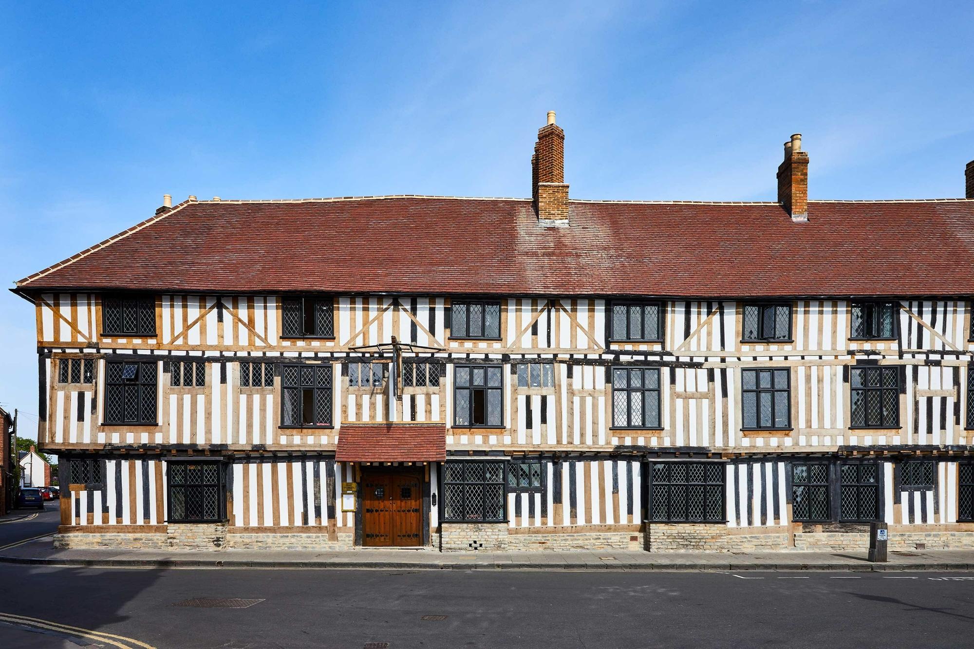 Stratford-upon-Avon combines history, culture and cuisine