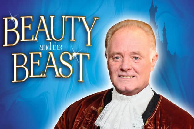Bruce Jones, who played Les Battersby in Coronation Street, is to appear in the Melton panto this year