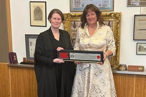 Sharon Reason gets the Freedom of the city of London