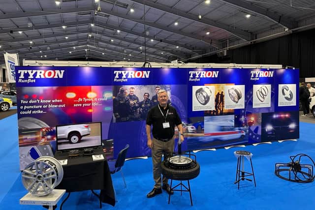 Peter Simson, Director at Tyron Runflat