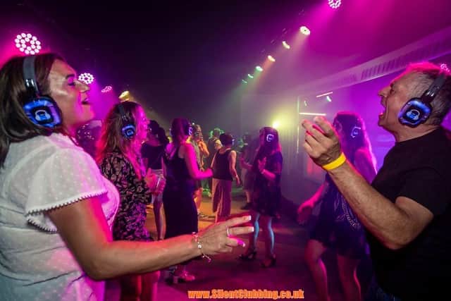 Throwing some shapes on the Dancefloor
