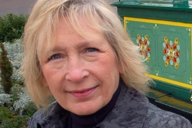 Marie Walters - Melton In Bloom