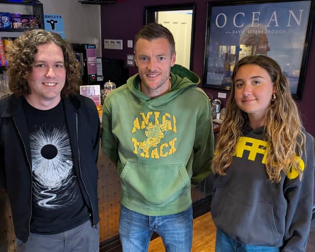 Jamie Vardy with The Regal co-owner Jacob Mundin and cinema employee Evie Aguera-Castilla