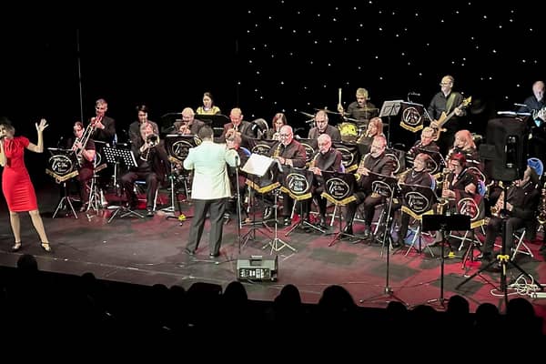 The Belvoir Big Band and the Dream Belles performing a charity concert for Macmillan Cancer Support at Melton Theatre on 29th
October 2022