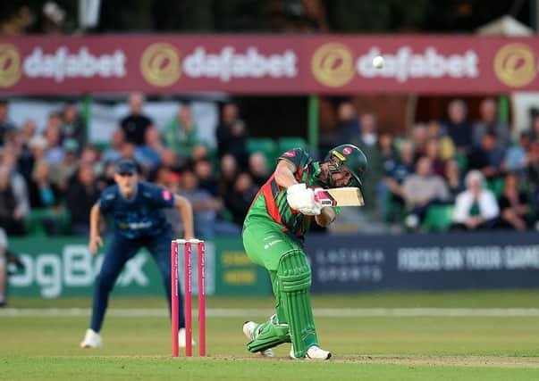 Sol Budinger hit a half century in just 15 balls to guide Leicestershire to victory over Derbyshire.