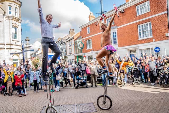 Street entertainers thrill the crowds at Melton Madness festival