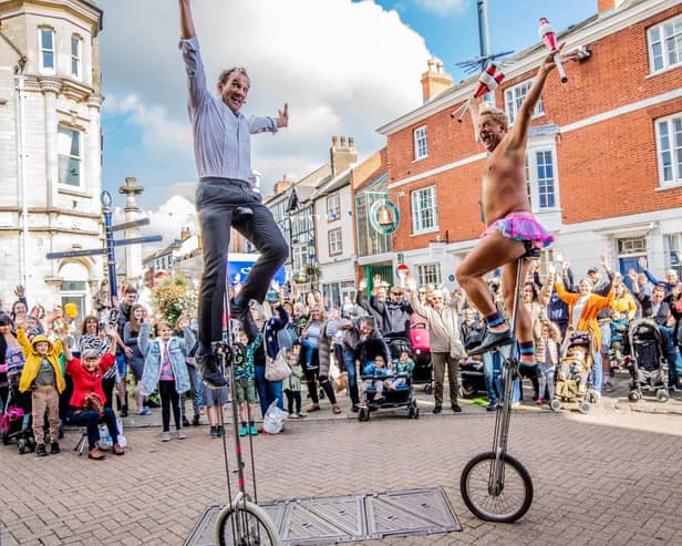 Street entertainers thrill the crowds at Melton Madness festival