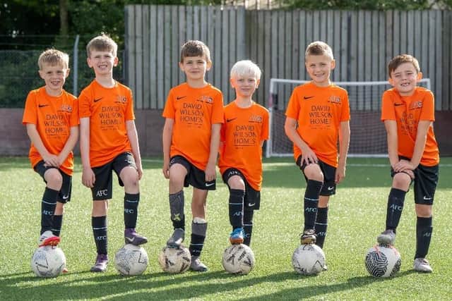 New junior football team at Asfordby love their sponsored kit