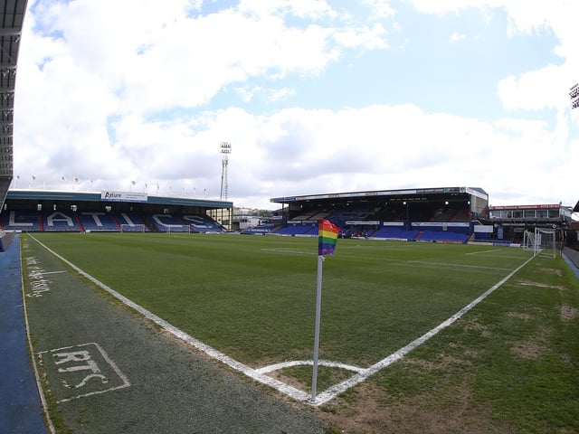 Oldham Athletic have an average attendance this season of 4,467.
