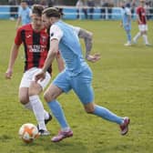 Paul Anderson takes on the Kimberley defence. Photo: Mark Woolterton.