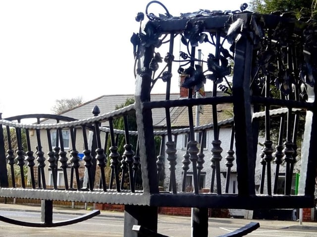 There were 144 crimes reported here in December. The most commonly reported crimes were: Violence and sexual offences - 66; Anti-social behaviour - 29; Public order - 14; and other theft - 10. The road with the most reported crimes was Mansfield Road, with 12.
