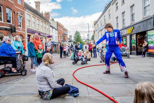 Street entertainers thrill the crowds at Melton Madness festival