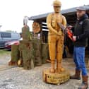 Chainsaw artist create life-size WW2 soldier for Remembrance Day