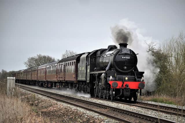 The Stratford Flyer passes Wyfordby
PHOTO PAUL DAVIES