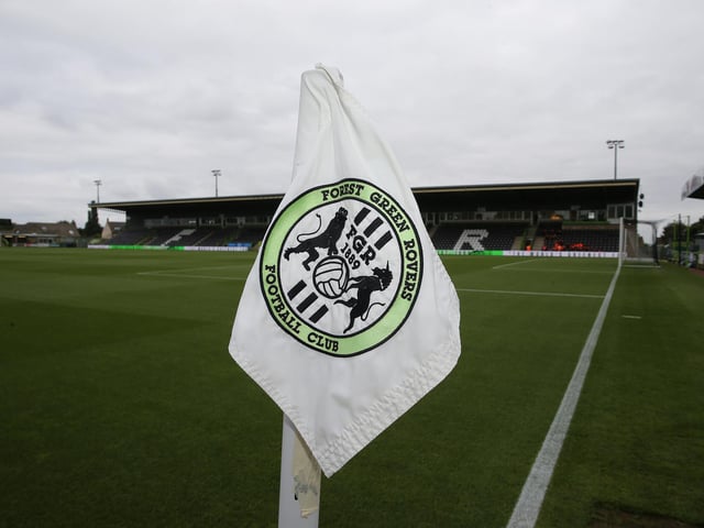 Forest Green Rovers have an average crowd of 2,554.